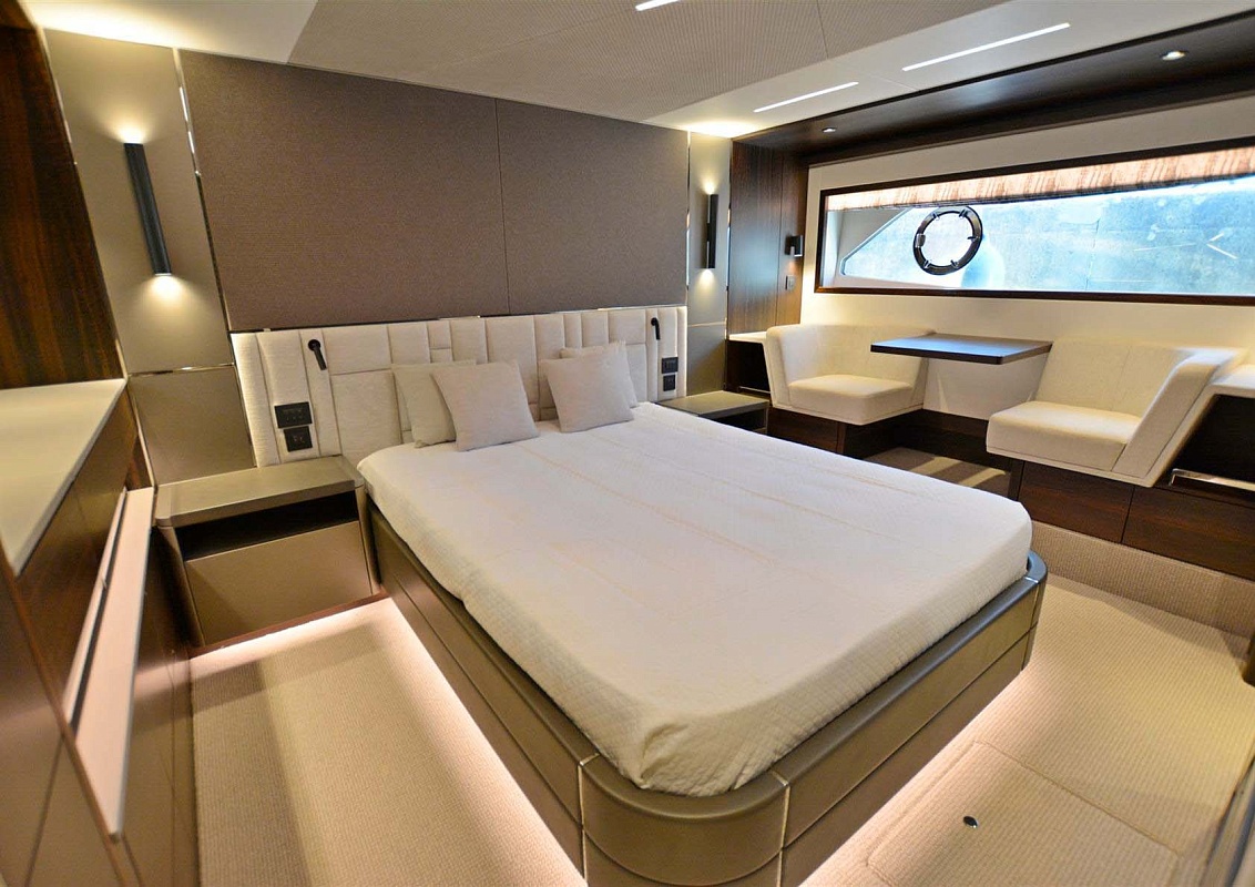 Продается моторная яхта Sunseeker Manhattan 68